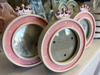 Oval Picture Frame for Baby pictures - Oval Crown Frame