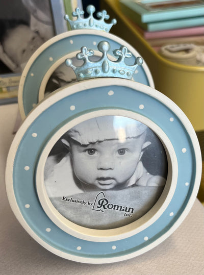Oval Picture Frame for Baby pictures - Oval Crown Frame