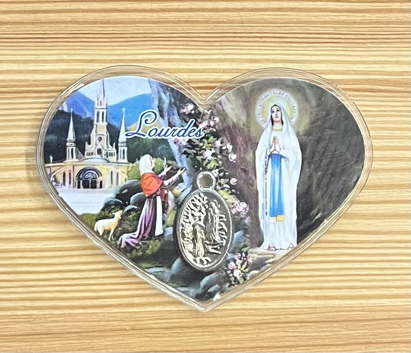 Heart-Shaped Lourdes Prayer Card with Medal – A Loving Token of Faith from Lourdes, France